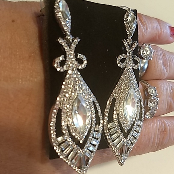 FINALPRICE🔥New big Silver Clear 💎 Earrings Crystals 💎 - Picture 7 of 8